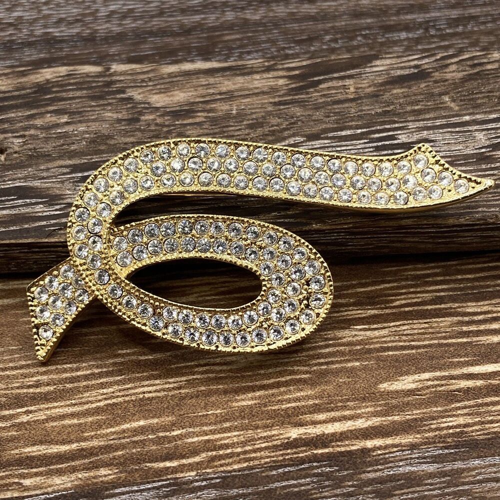 Vintage Signed Napier Open Work Gold Tone Rhinestone Ribbon Brooch Pin